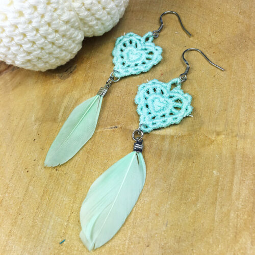 Ohrringe Spitze Herz mint mit Feder
