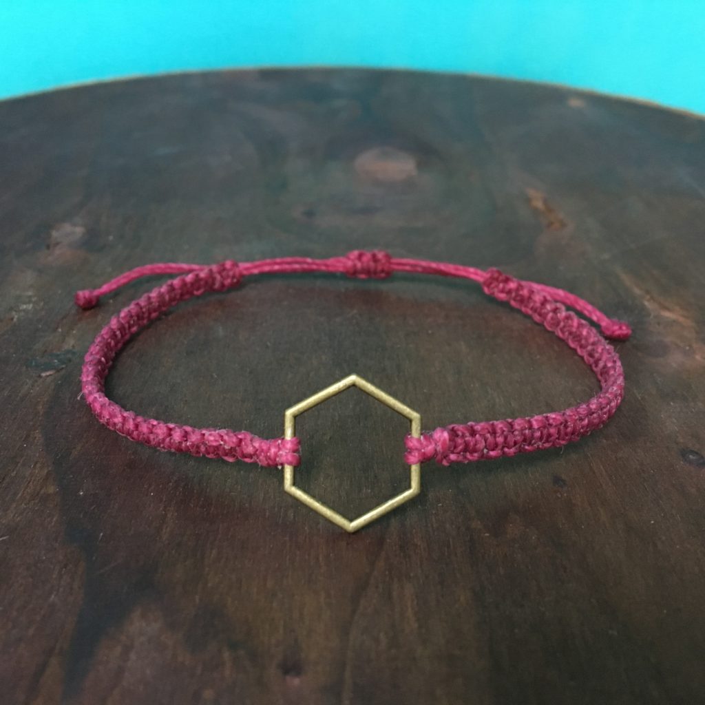 Makramee Armband, Hexagon, Altmessing, Band-Farbwahl