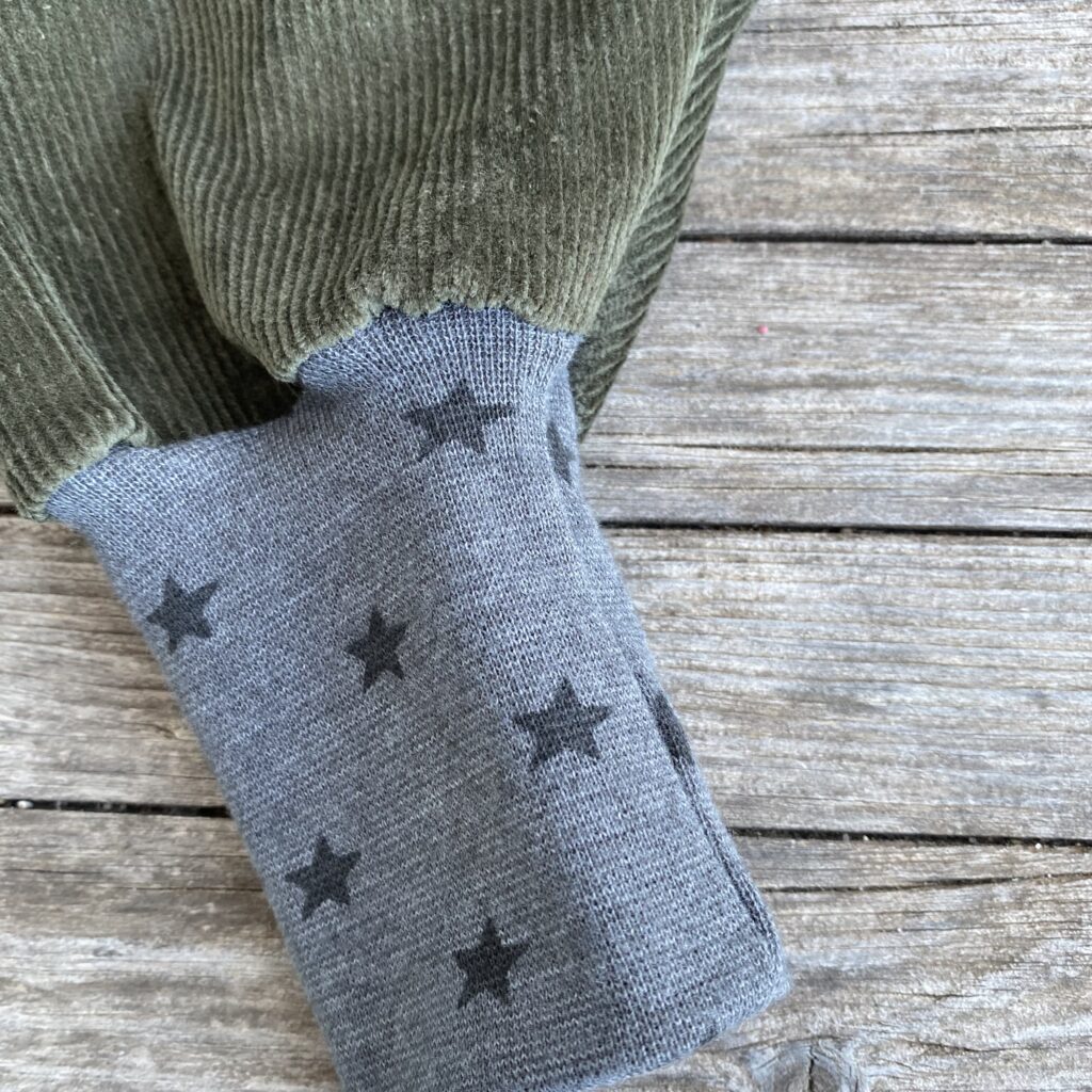 Pumphose/ Mitwachshose/ Baggy Pants Cord grün/ Bündchen mit Sternen/ Herbst/ Winter – Bild 3