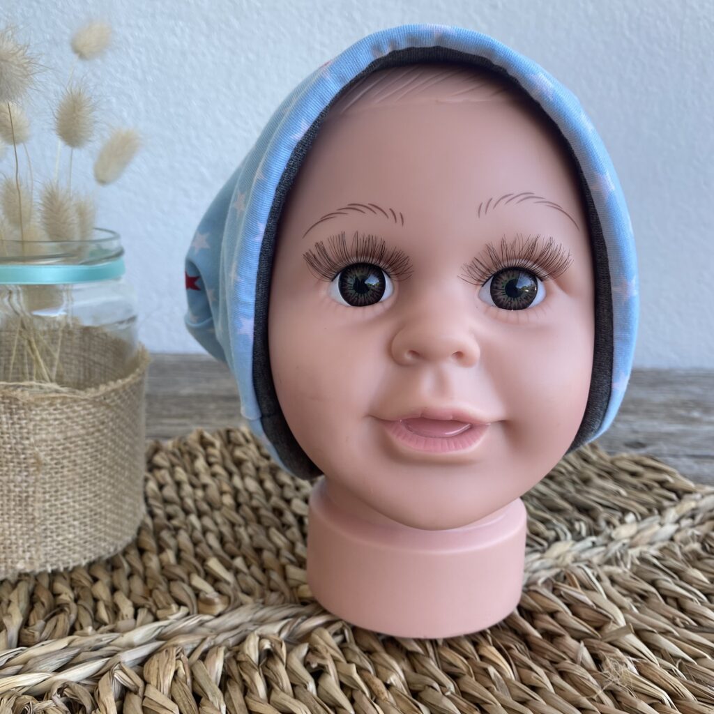 SALE! Beanie, Mütze, Kindermütze, Jersey doppellagig, Hellblau/ Sterne, Gr 48-50 – Bild 5