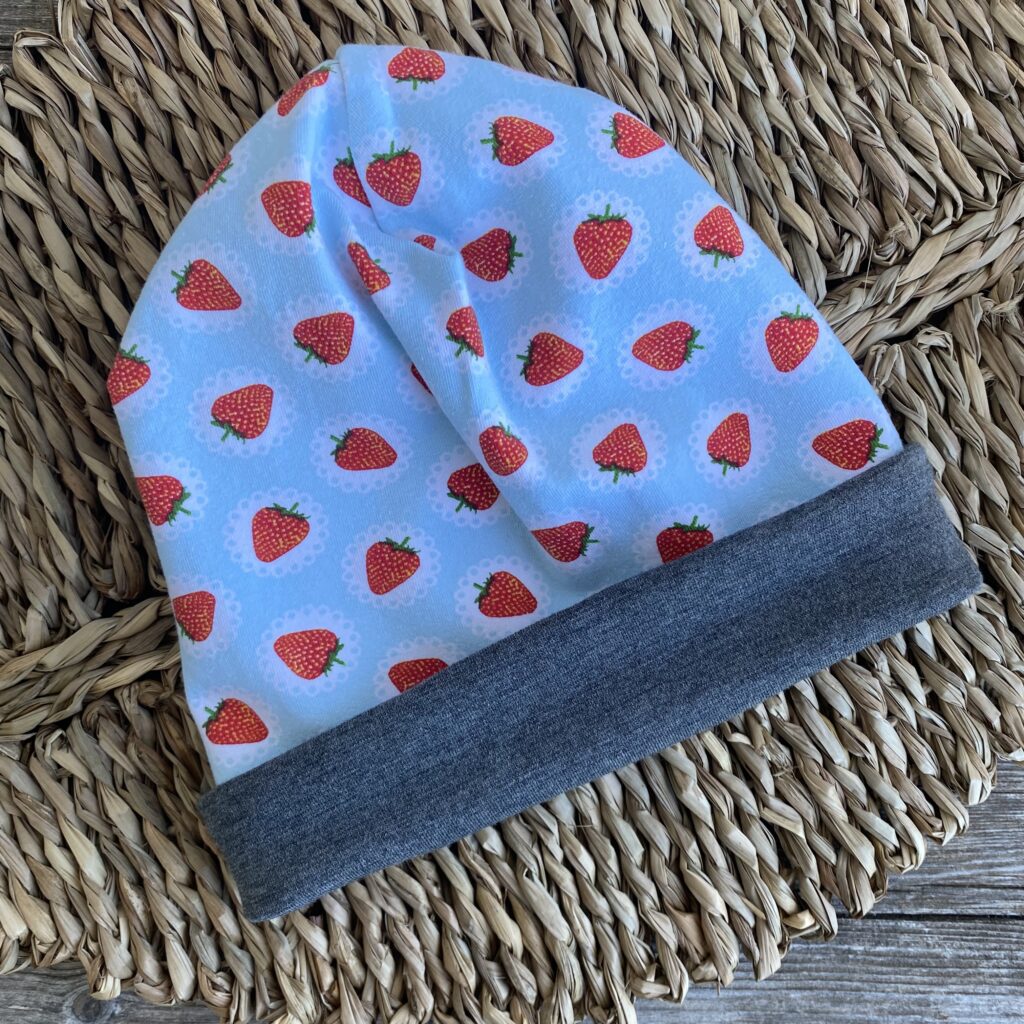 Beanie, Mütze, Kindermütze, Jersey doppellagig, Hellblau/ Erdbeere, Gr 48-50