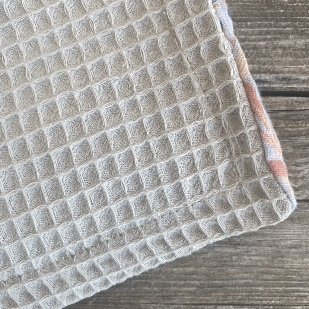 Babydecke, Krabbeldecke, Sommerdecke, Waffelpiqué/ Musselin, beige/ blau/ rosa gemustert, 70 x 70 cm
