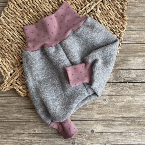 Pumphose/ Mitwachshose Wollwalk für den Herbst/ Winter. grau/ flieder gepunktet