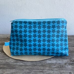 Wetbag, Schwimmtasche, Nasstasche für Strand oder Schwimmbad, Sterne türkis blau