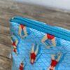 Wetbag, Schwimmtasche, Nasstasche für Strand oder Schwimmbad, Schwimmen, schwimmende Frauen, Schwimmerin, Detail Reissverschluss