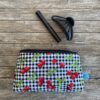 Rockabilly Tasche mit Kirschen/ Make-Up Tasche/ Kosmetiktasche, schwarz-weiß kariert, MIt Mascare und Haarklammer