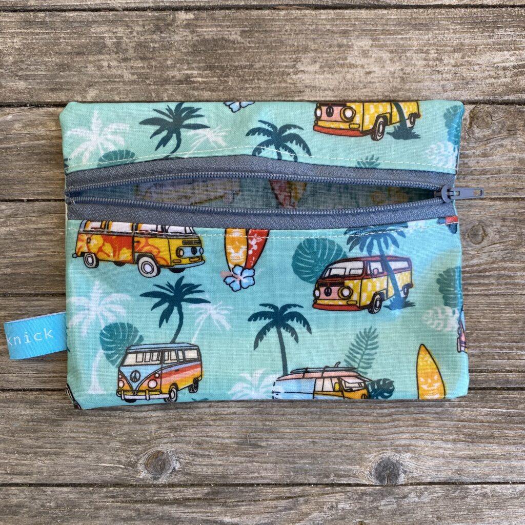 Mini-Wetbag Surfen, Surfbulli, Bulli, Camping, türkis, geöffnet