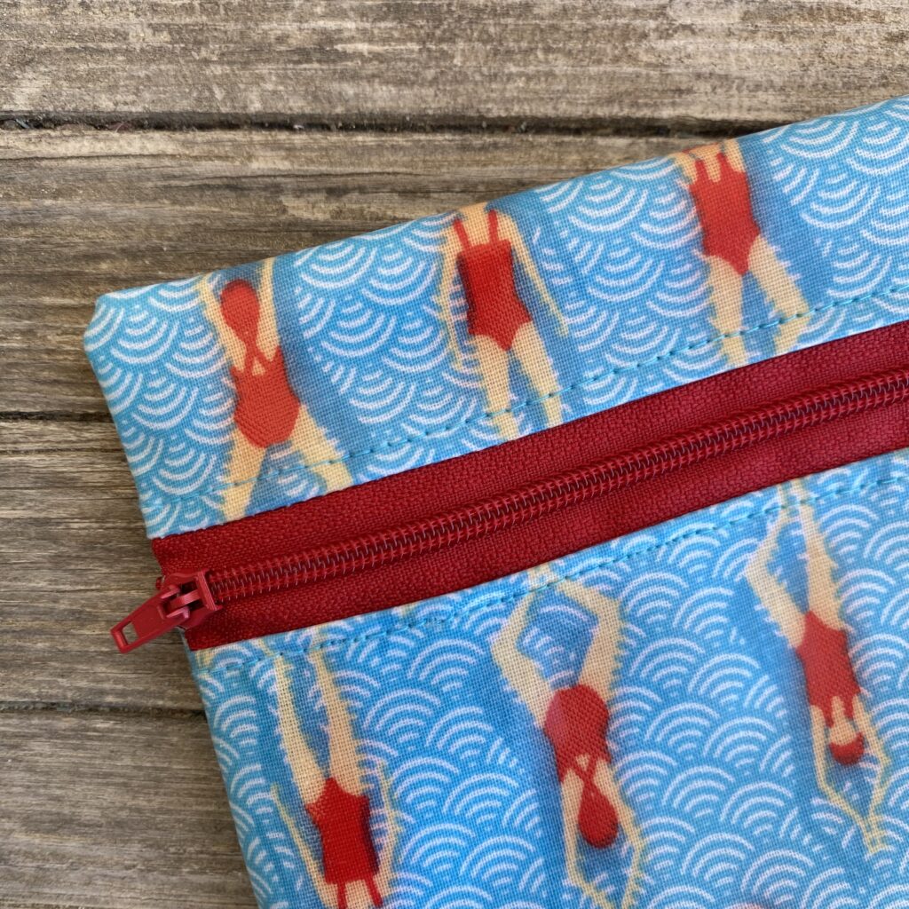 Mini-Wetbag mit Schwimmerinnen, Schwimmen, Schwimmmädchen,zusammen mit Mini-Wetbag, Detail