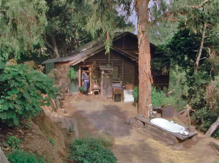 Haus von Colt Seavers mit Aussenbadewanne
