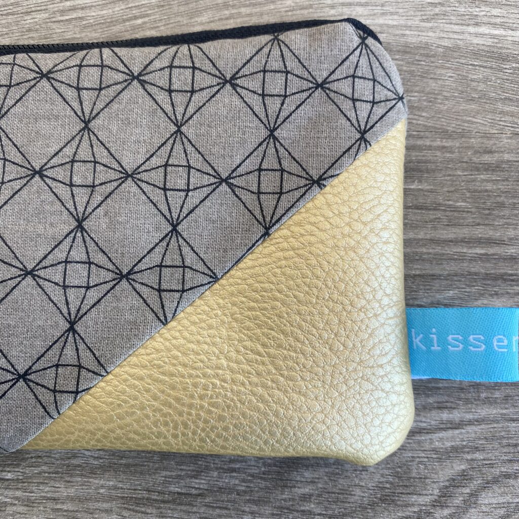 Keiner Geldbeutel goldenes Kunstleder/ Geometrie