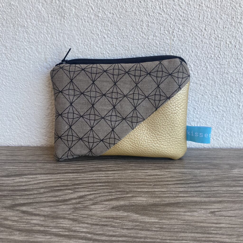 Keiner Geldbeutel goldenes Kunstleder/ Geometrie