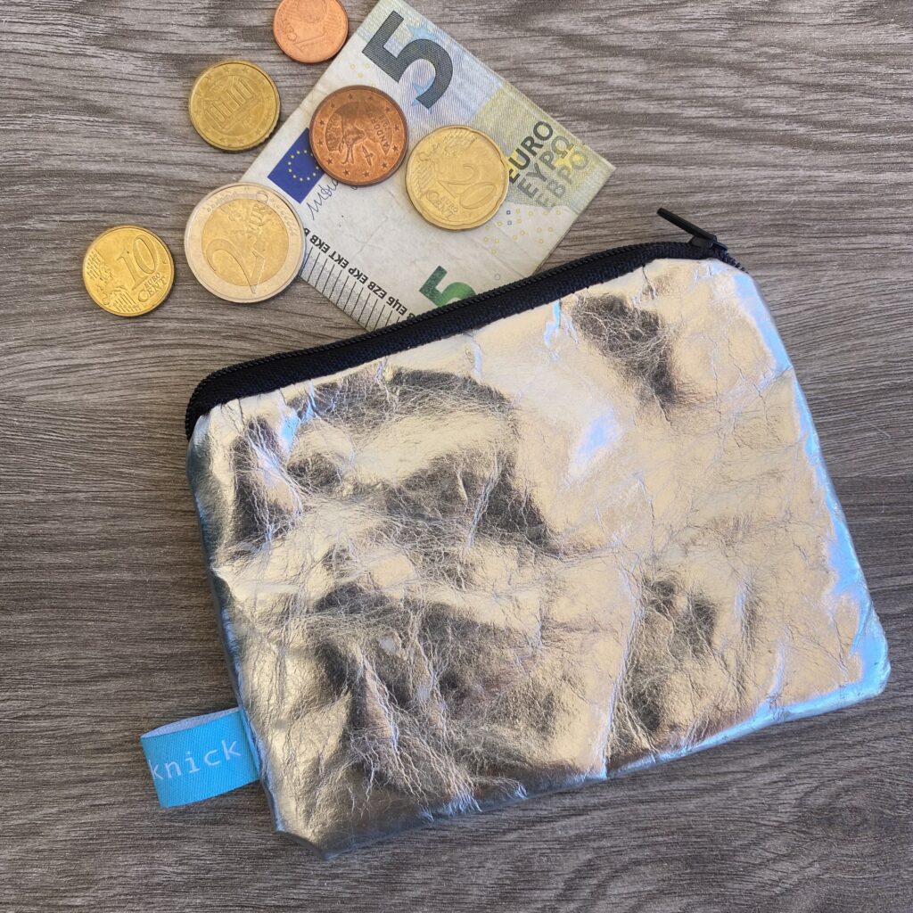 Mini Täschchen vegan in silber