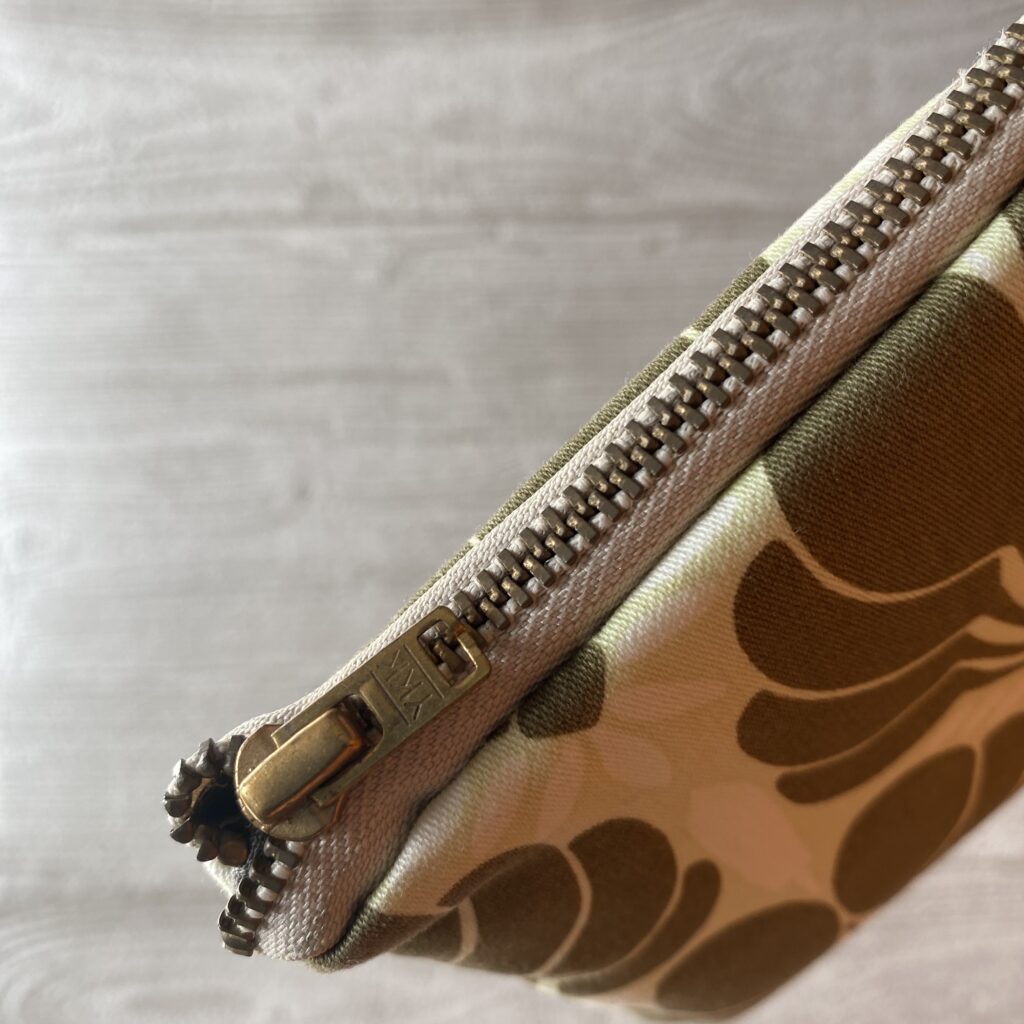 Stiftmäppchen im grünen Vintage Look
