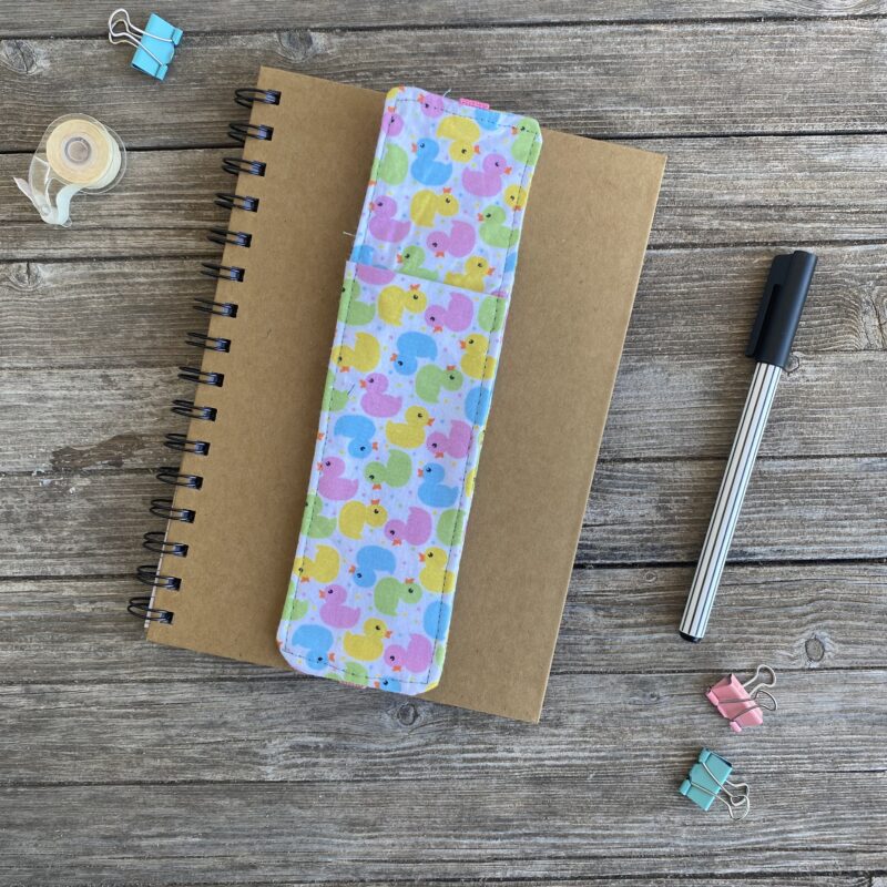 Lesezeichen Stifthalter, Mäppchen für Tagebuch, Freundschaftsbuch, Kalender, mit Gummiband, bunte Enten