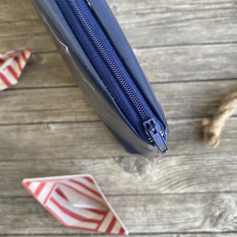 Wetbag Papierboote Detail Reissverschluss von oben