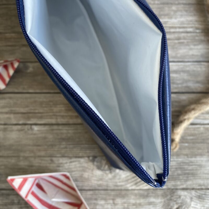 Wetbag Papierboote geöffnet