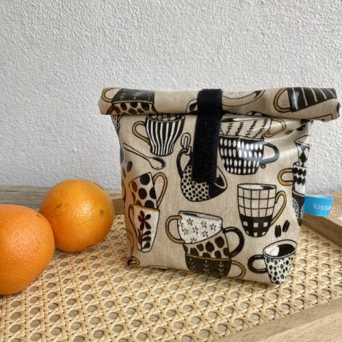 Lunchbag Größe S mit Kaffeetassen in beige, Schwarz/ weiß, von von vorne