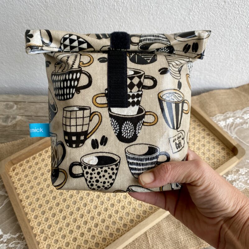 Lunchbag, Picknickbag, Utensilo, Wetbag Kaffeetassen beige, auswaschbar aus beschichteter Baumwolle, Größe S – Bild 2
