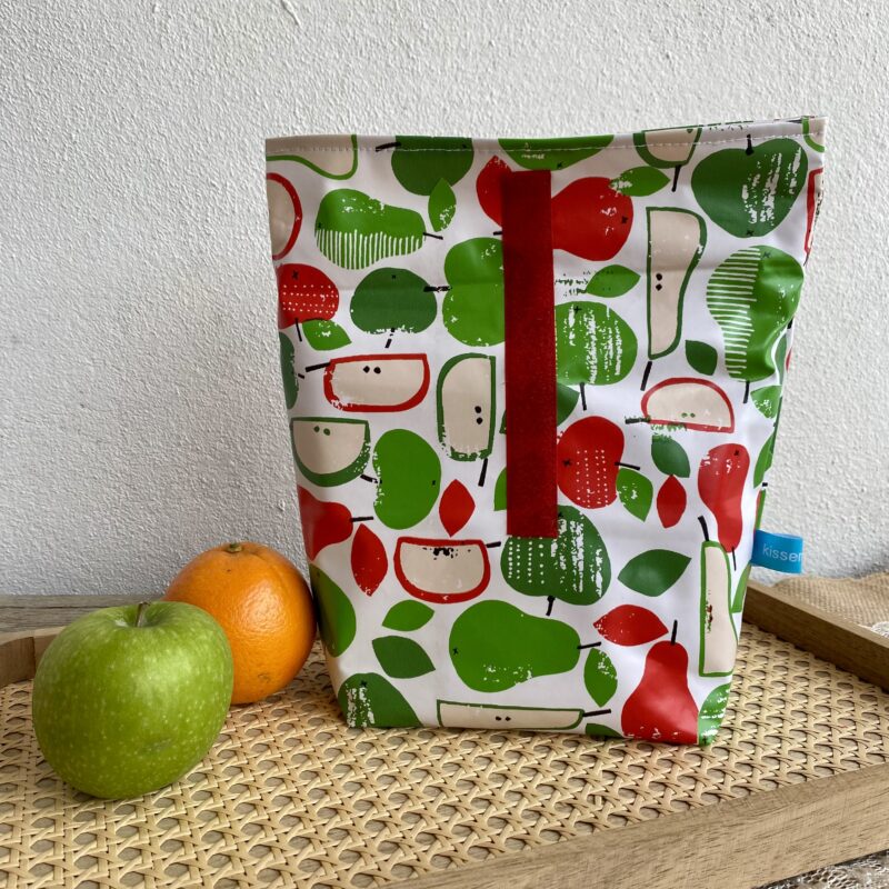 Lunchbag, Äpfel und Birnen, Picknickbag, Utensilo, Wetbag rot/ grün, auswaschbar aus beschichtetem Wachstuch, Größe M