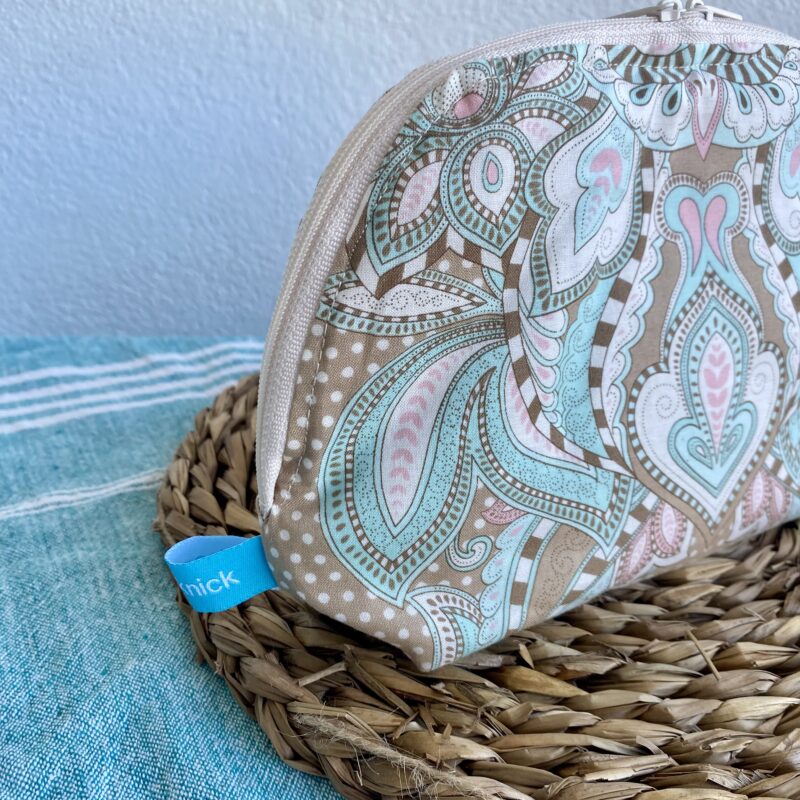 Kosmetiktasche Boho in beige, türkis und rosa, zarte Farben, Innenfutter und verstärkt