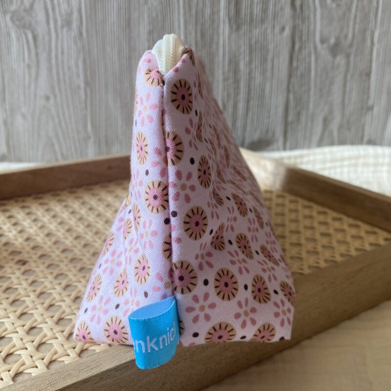Täschchen Klimbim, bestickte Tasche mit Schriftzug, rosa, geblümt, zarte Farben, Innenfutter und verstärkt, Seitlich