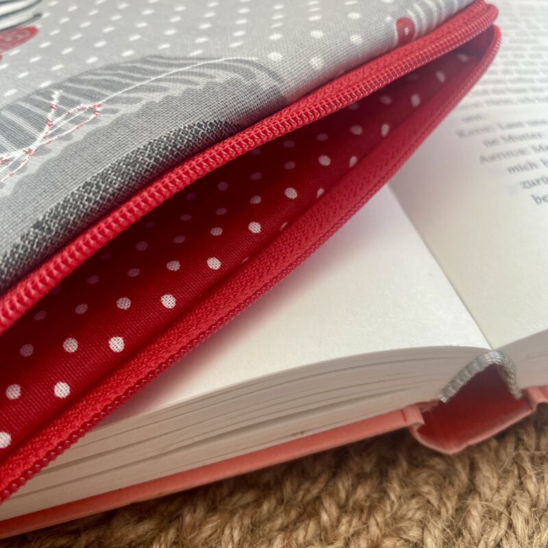gepolsterte Buchtasche im Retrolook mit Reissverschluss, Buchhülle, mit Cupcakes