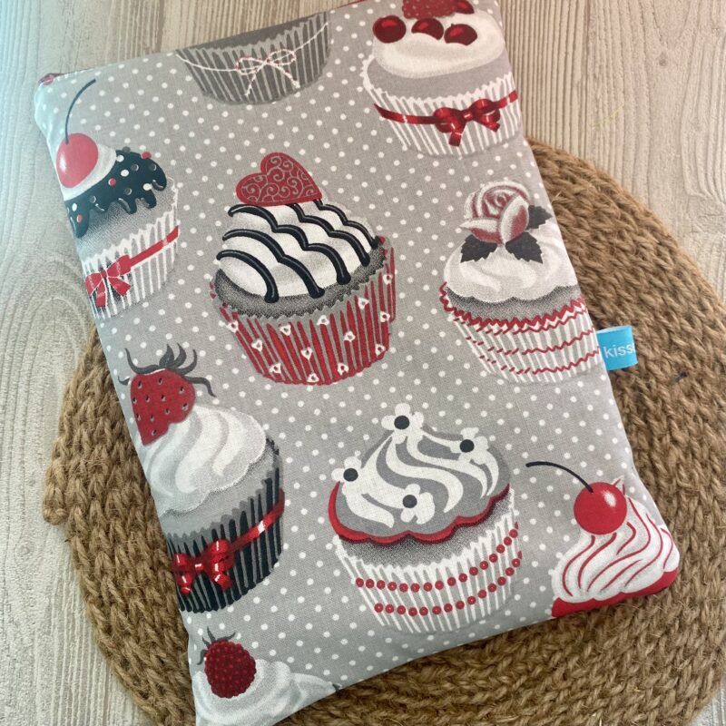 gepolsterte Buchtasche im Retrolook mit Reissverschluss, Buchhülle, mit Cupcakes