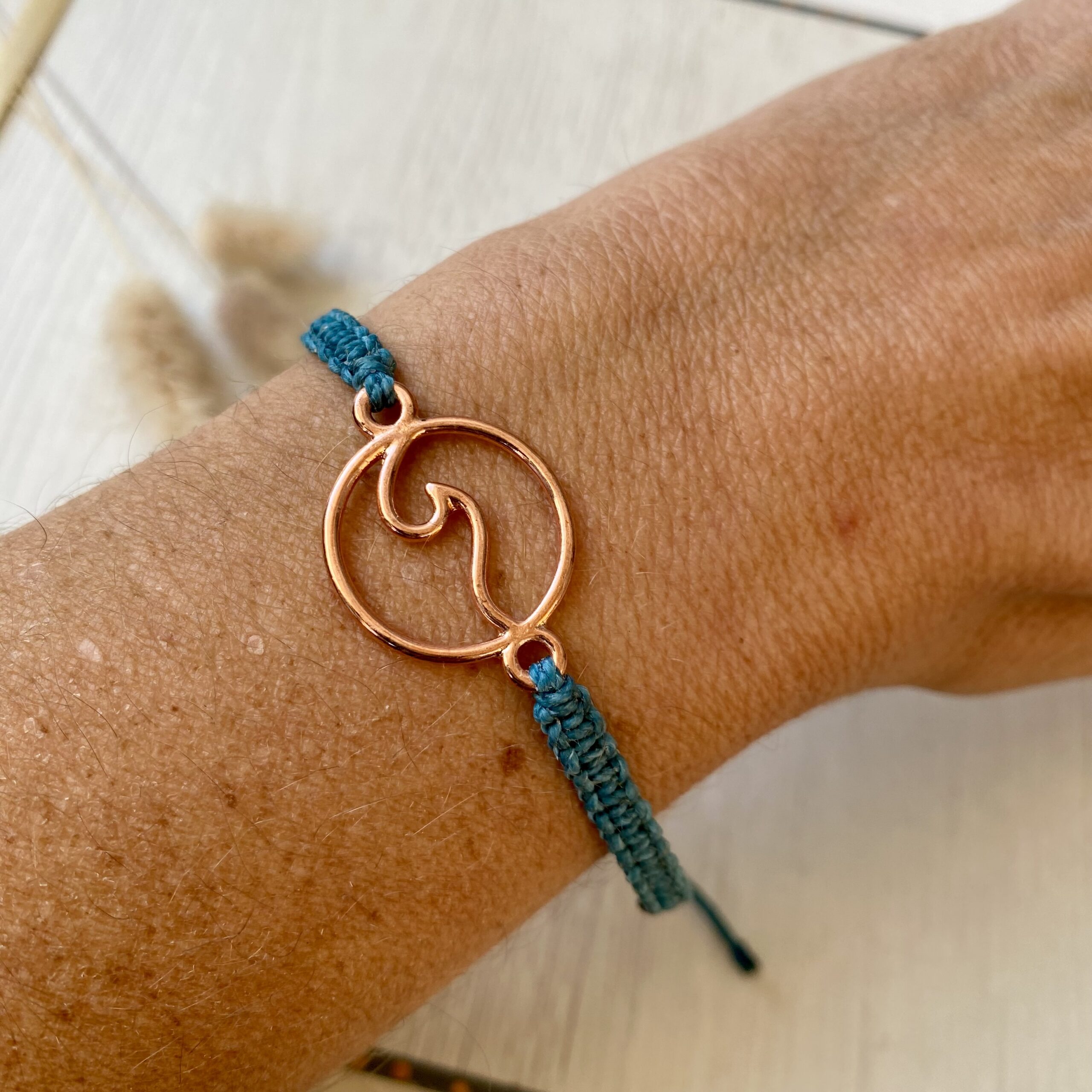 Makramee Armband, Welle, Welle des Lebens, maritim, Kupfer, Rosegold,