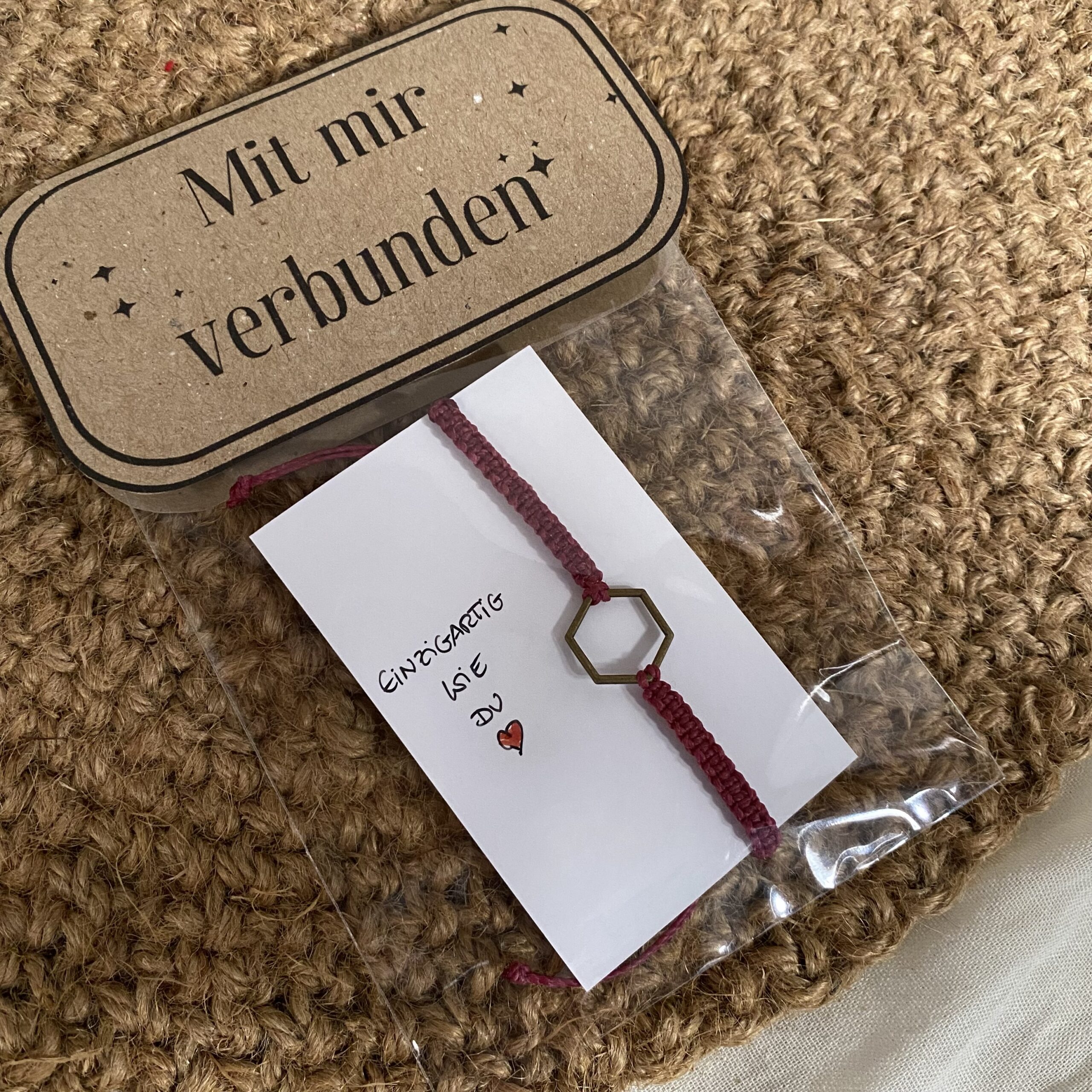 Verpackung Mit mir verbunden Makramee Armband