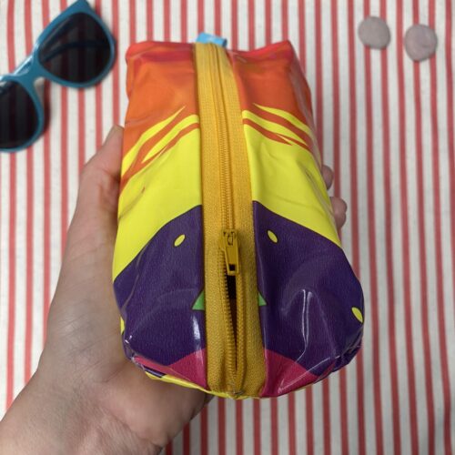 Mäppchen aus recyceltem Schwimmtier, Einhorn, Upcycling, Boxy Bag, wasserabweisend mit Reissverschluss