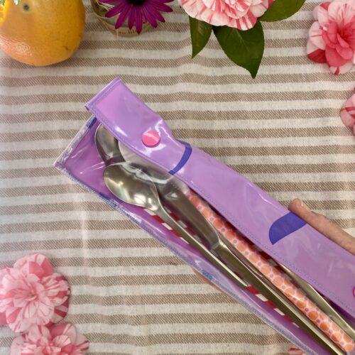 Upcycling Bestecktasche/ Pinseltasche mit Knöpfen, für Camping, Picknick unterwegs - transparent/ lila, Unikat