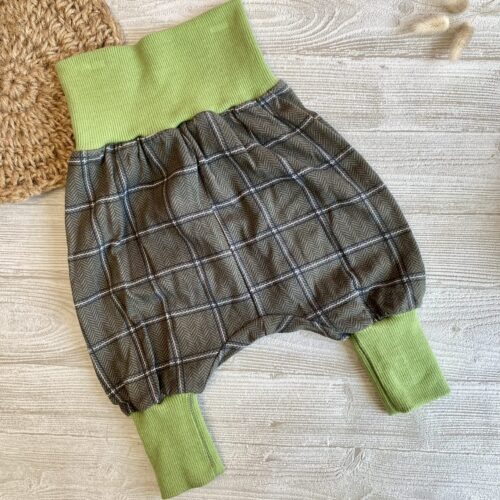 aMitwachshose Karo Grün aus weichem Jersey für Babys und Kinder, Gr. 56/62
