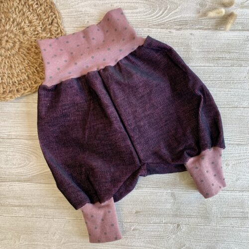Mitwachshose aus Lila Cord mit gepunktetem Bündchen für Babys und Kinder