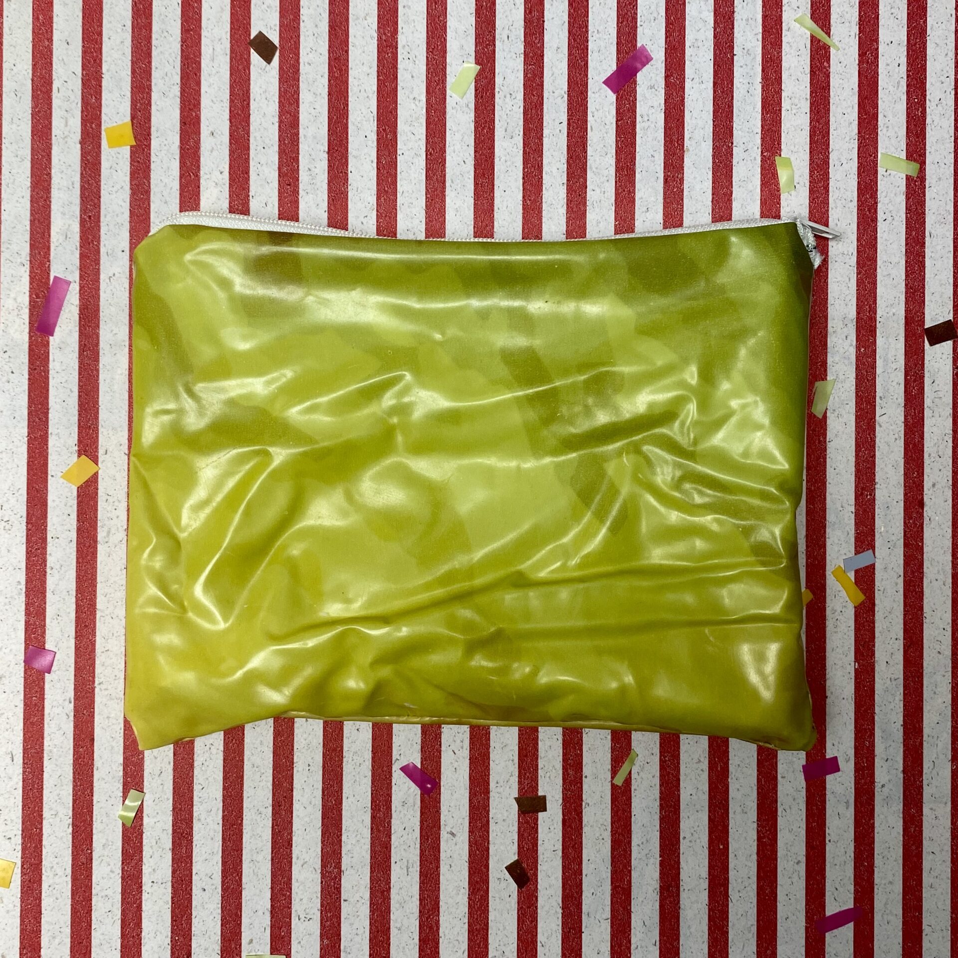 Upcycling Mäppchen aus Luftmatratze, aufblasbares Eis, Sorte: Kiwi, wasserabweisend