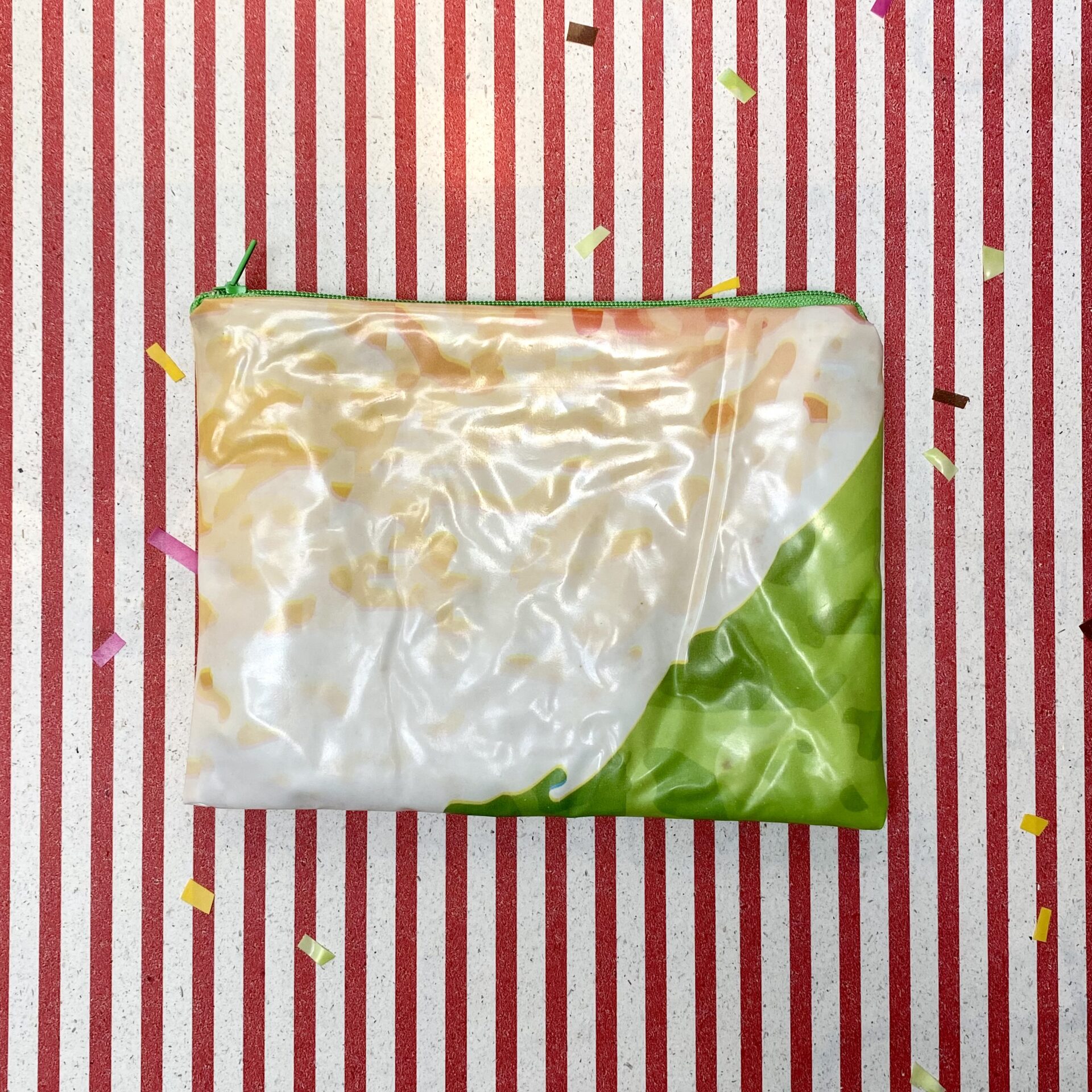 Upcycling Mäppchen aus Luftmatratze, aufblasbares Eis, Sorte: Zitrone/ Apfel, wasserabweisend