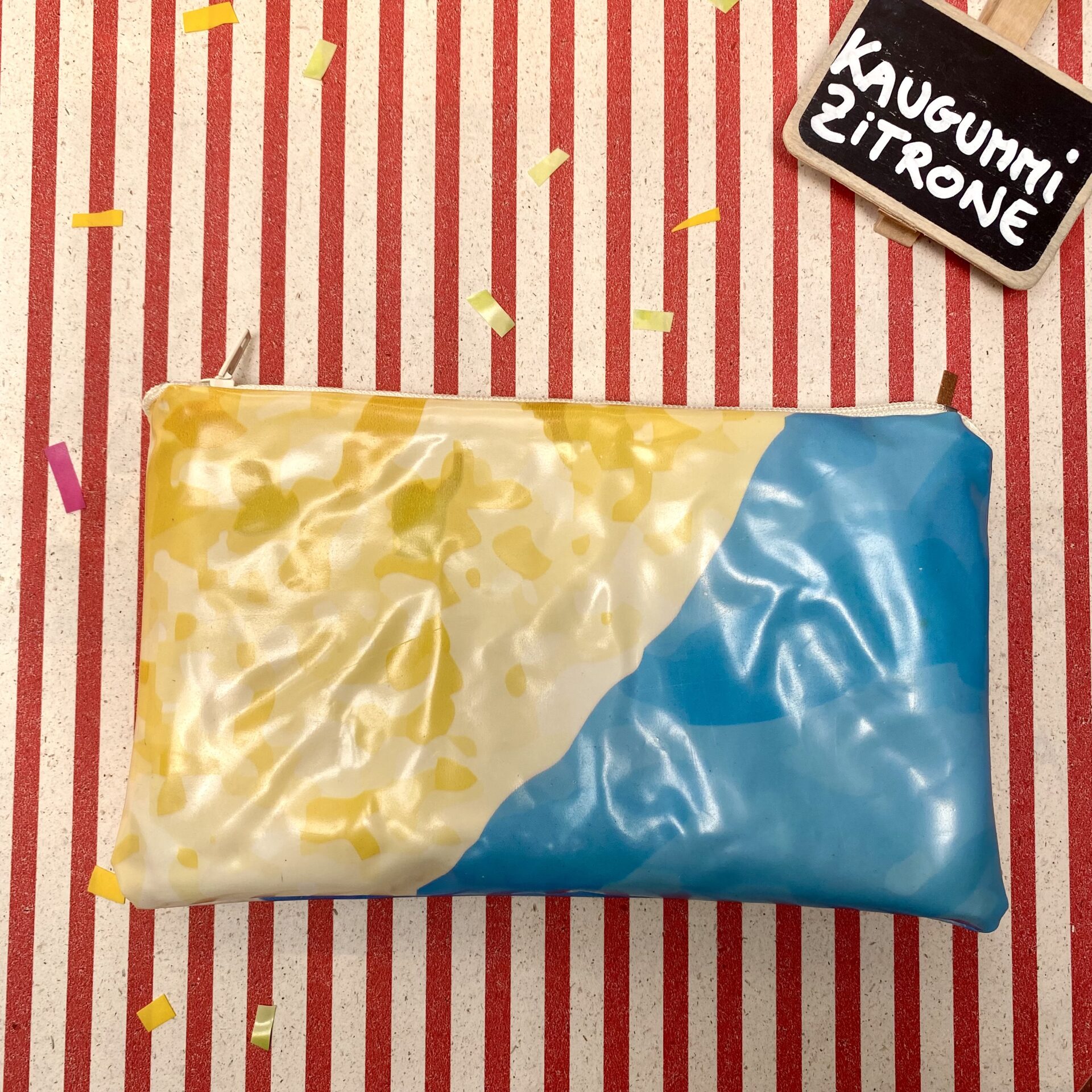 Upcycling Mäppchen aus Luftmatratze, aufblasbares Eis, Sorte: Kaugummi/ Zitrone, wasserabweisend