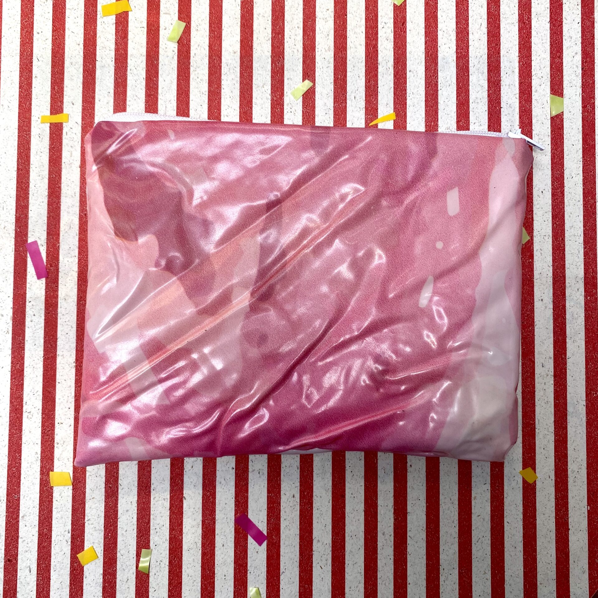 Upcycling Mäppchen aus Luftmatratze, Camouflage rosa, Sorte: Erdbeer, wasserabweisend