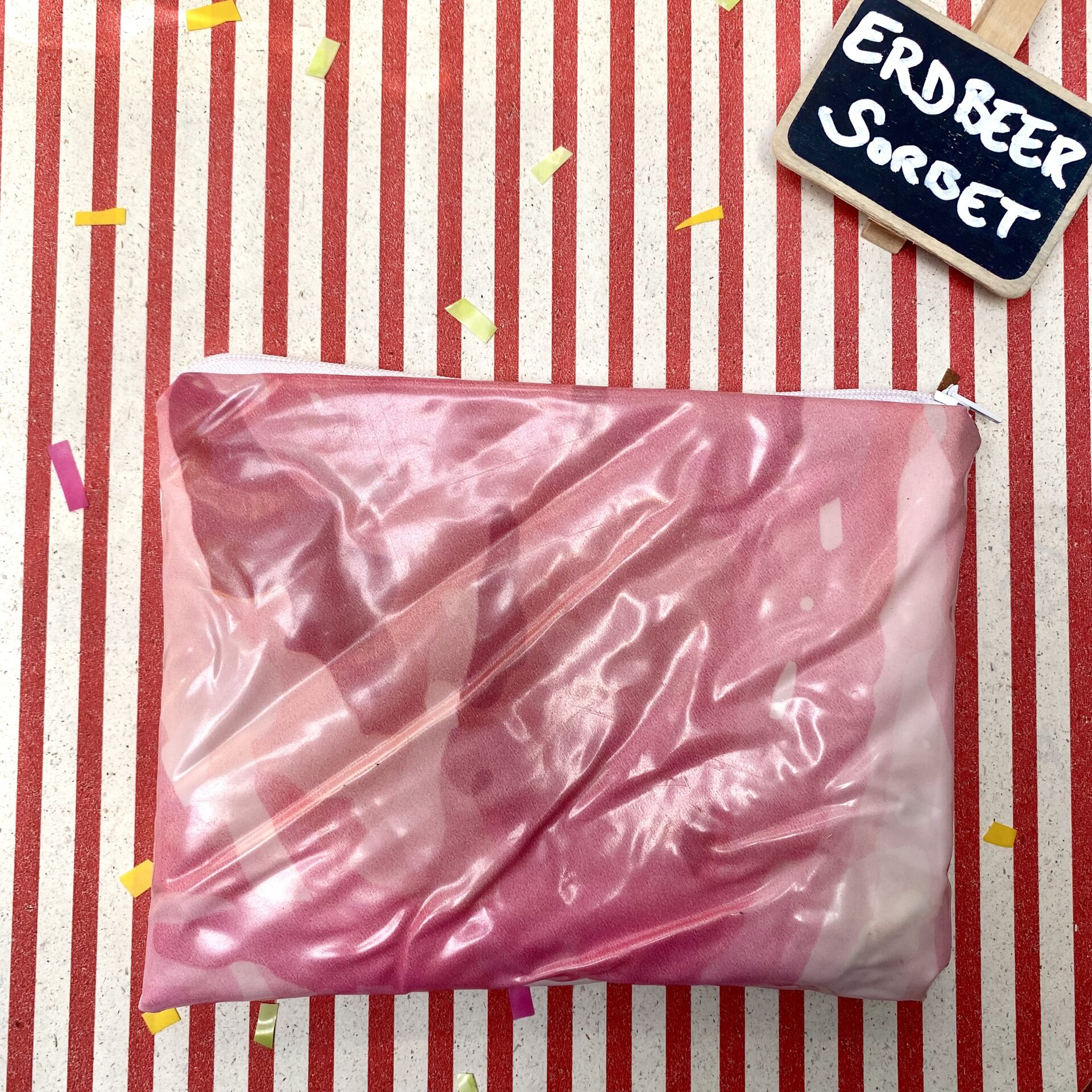 Upcycling Mäppchen aus Luftmatratze, Camouflage rosa, Sorte: Erdbeer, wasserabweisend