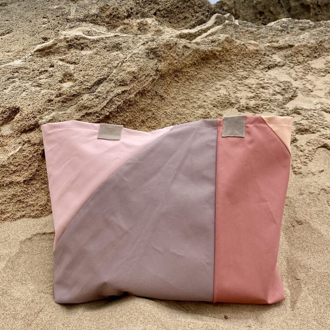 Strandtasche/ Shopping Bag "Monte Clérigo" aus recyceltem Sonnenschirm; leichte, wasserabweisende Upcycling Tasche für Strand, Einkauf & Urlaub