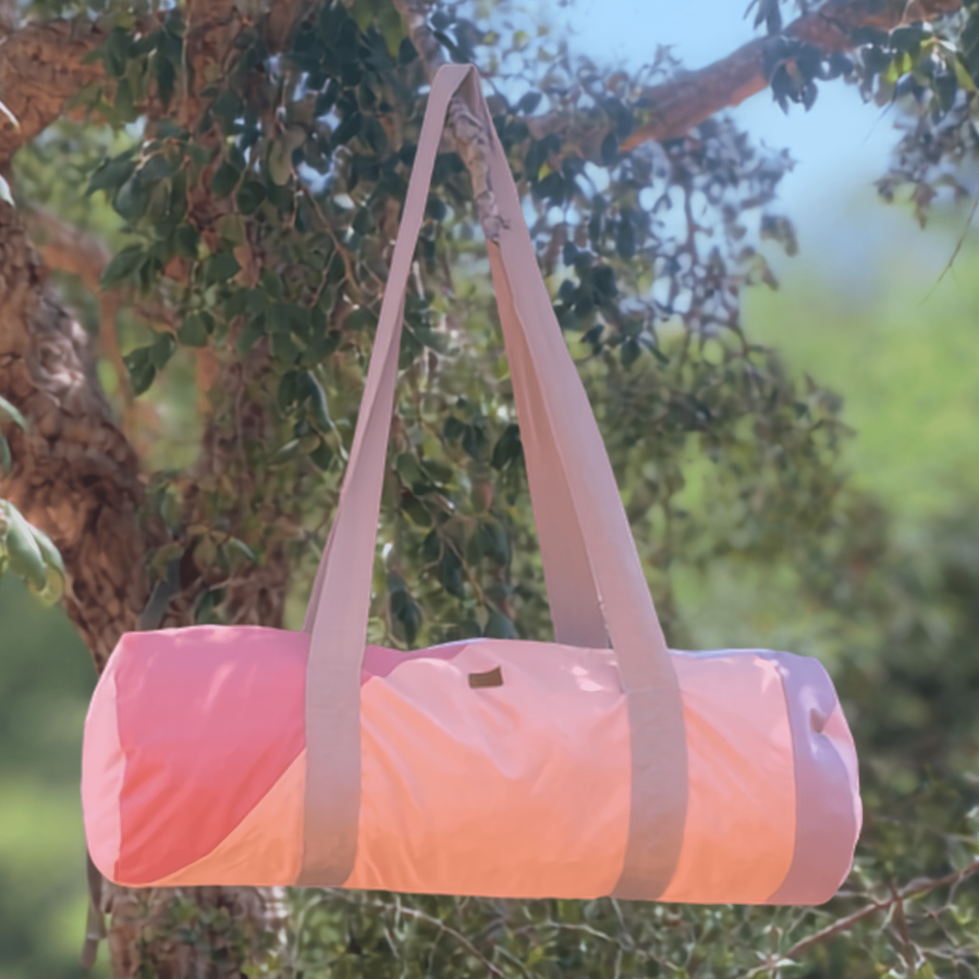 ParasolPouch Duffel Bag „Monte Clérigo" aus recyceltem Sonnenschirm – leichte wasserabweisende Reise- und Sporttasche