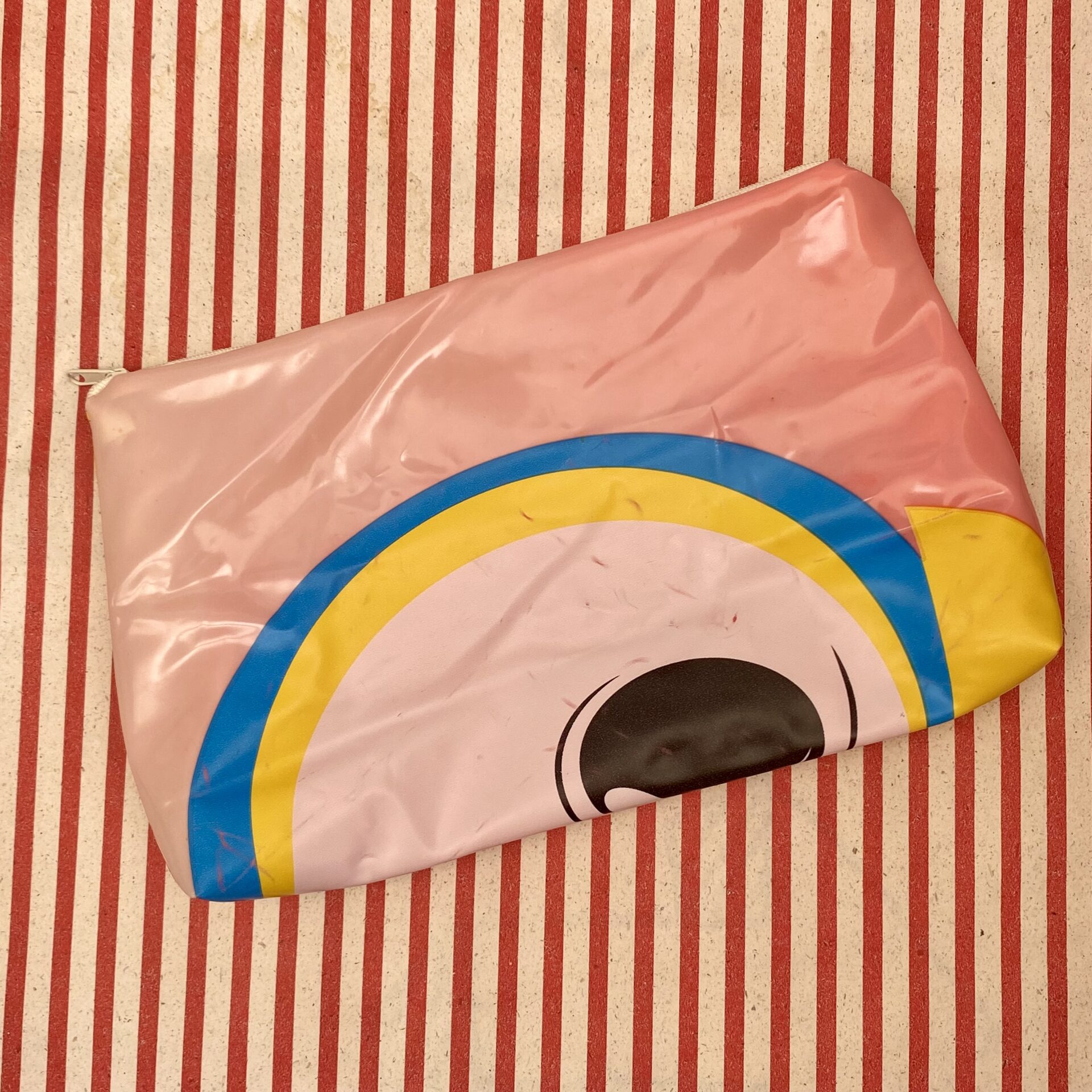 Upcycling Tasche aus aufblasbarem Vogel - Auge