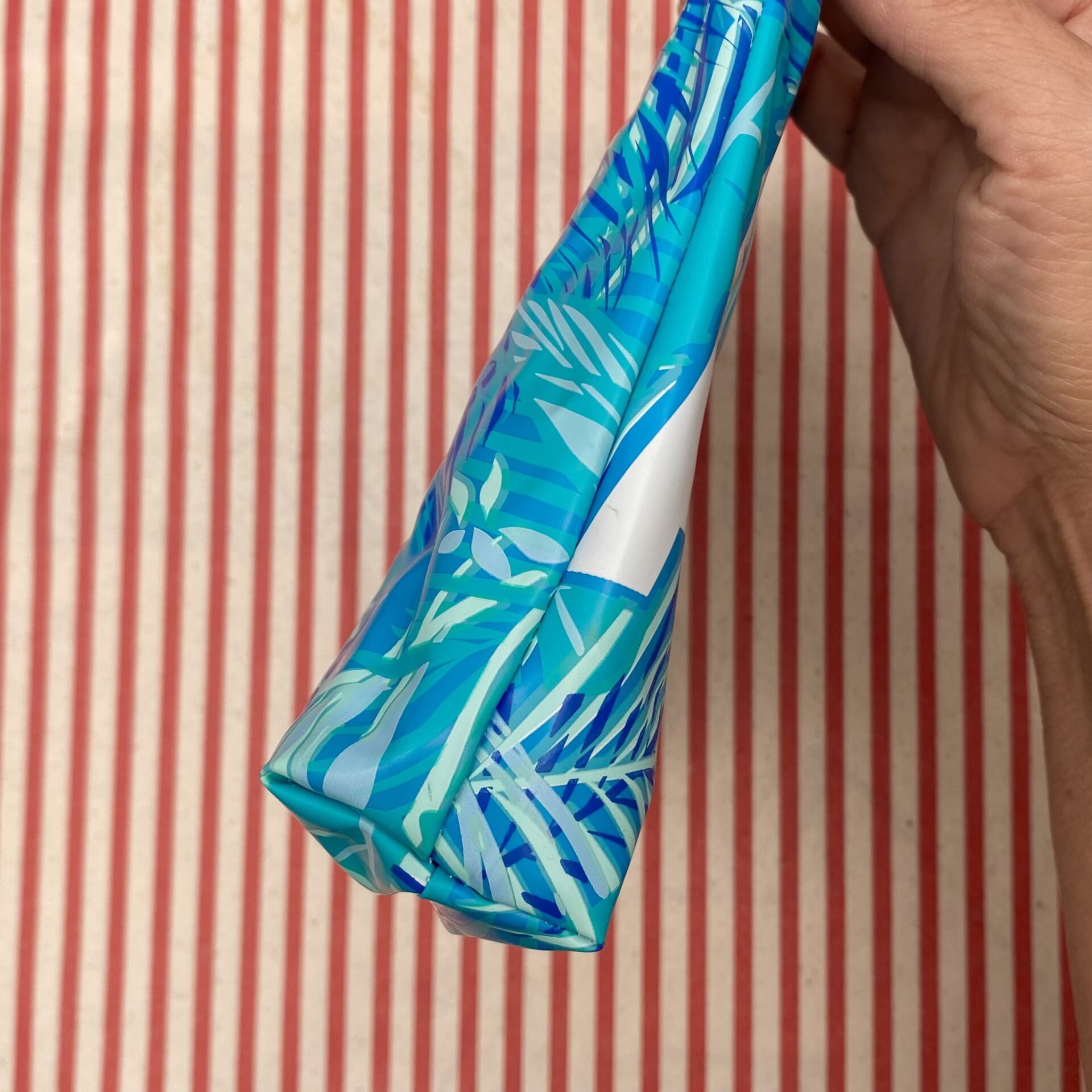 Upcycling Nasstasche/ Wetbag aus Schwimmring, AIJI, Blätter türkis, wasserabweisend
