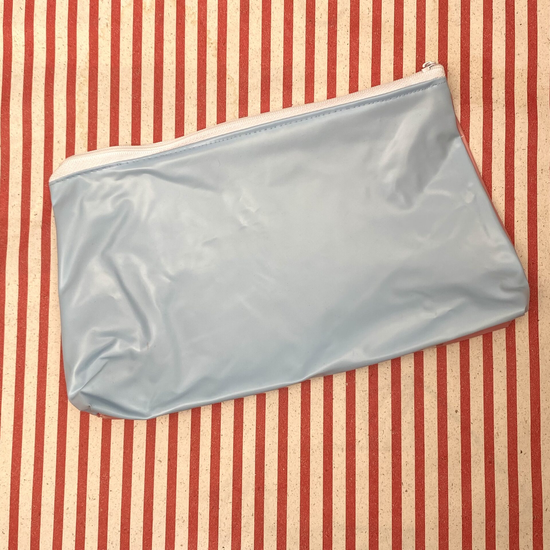 Upcycling Kosmetiktasche/ Wetbag aus Schwimmring, transparent, wasserabweisend